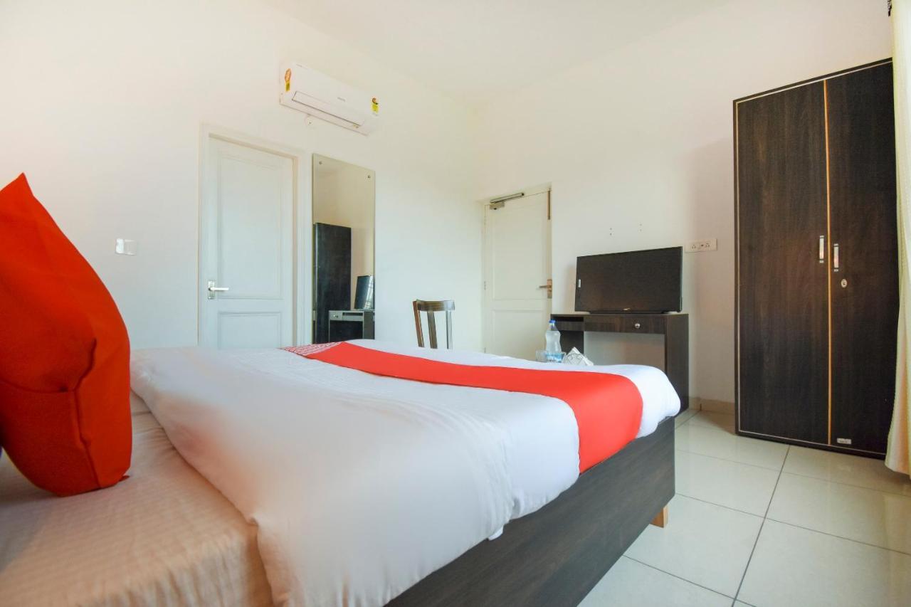 Oyo 75460 Sky High Residency Hotel Ludhiana Buitenkant foto