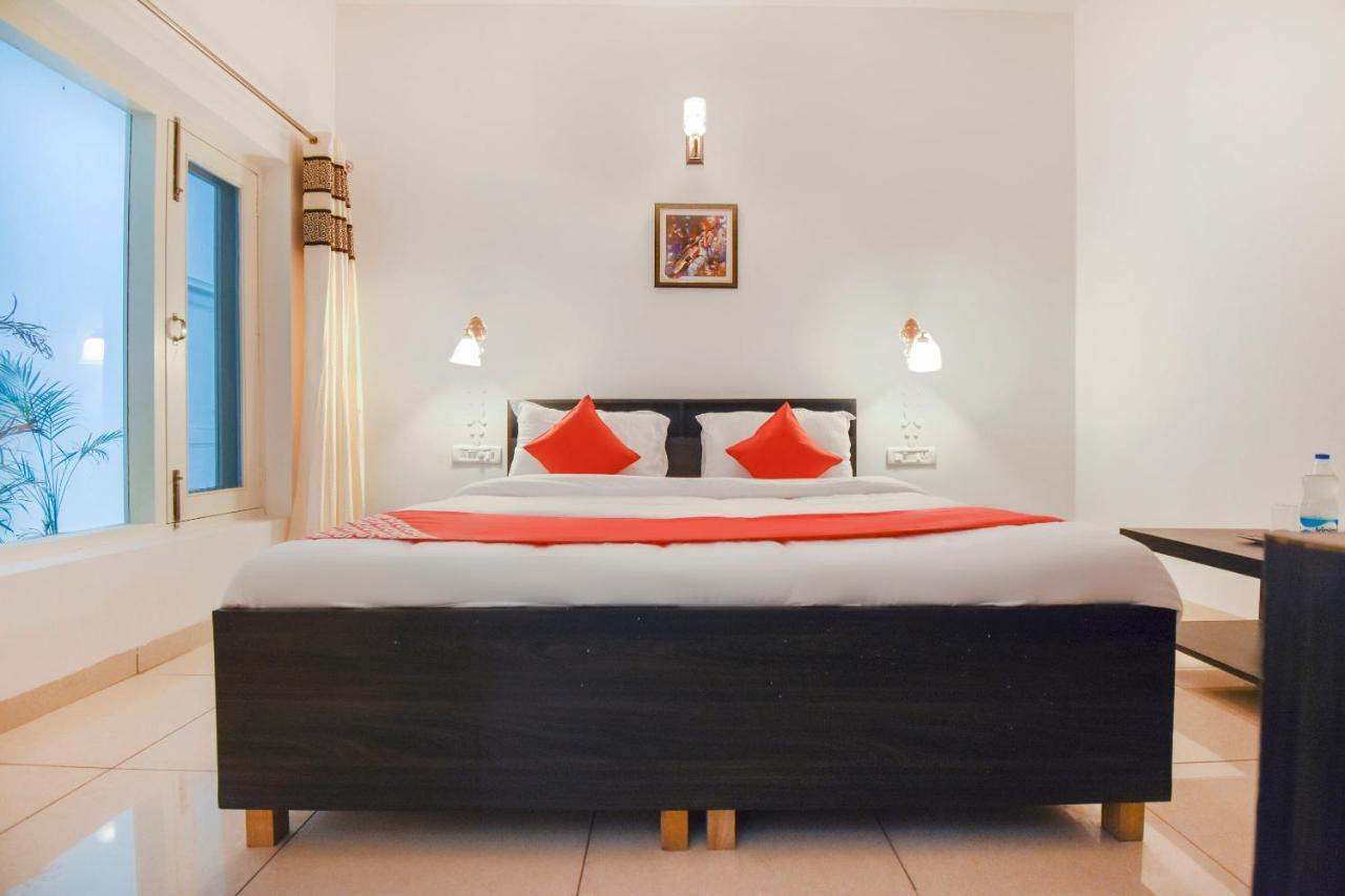 Oyo 75460 Sky High Residency Hotel Ludhiana Buitenkant foto