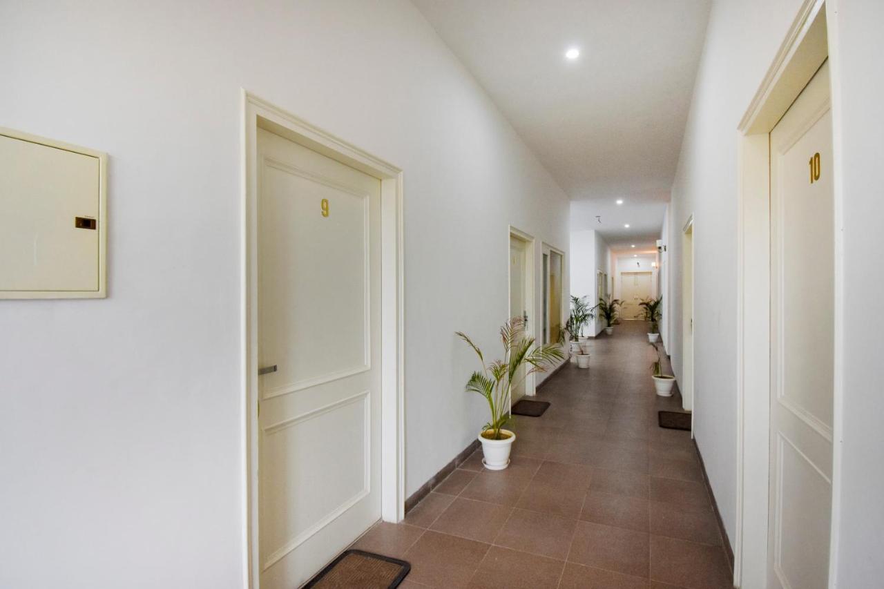 Oyo 75460 Sky High Residency Hotel Ludhiana Buitenkant foto