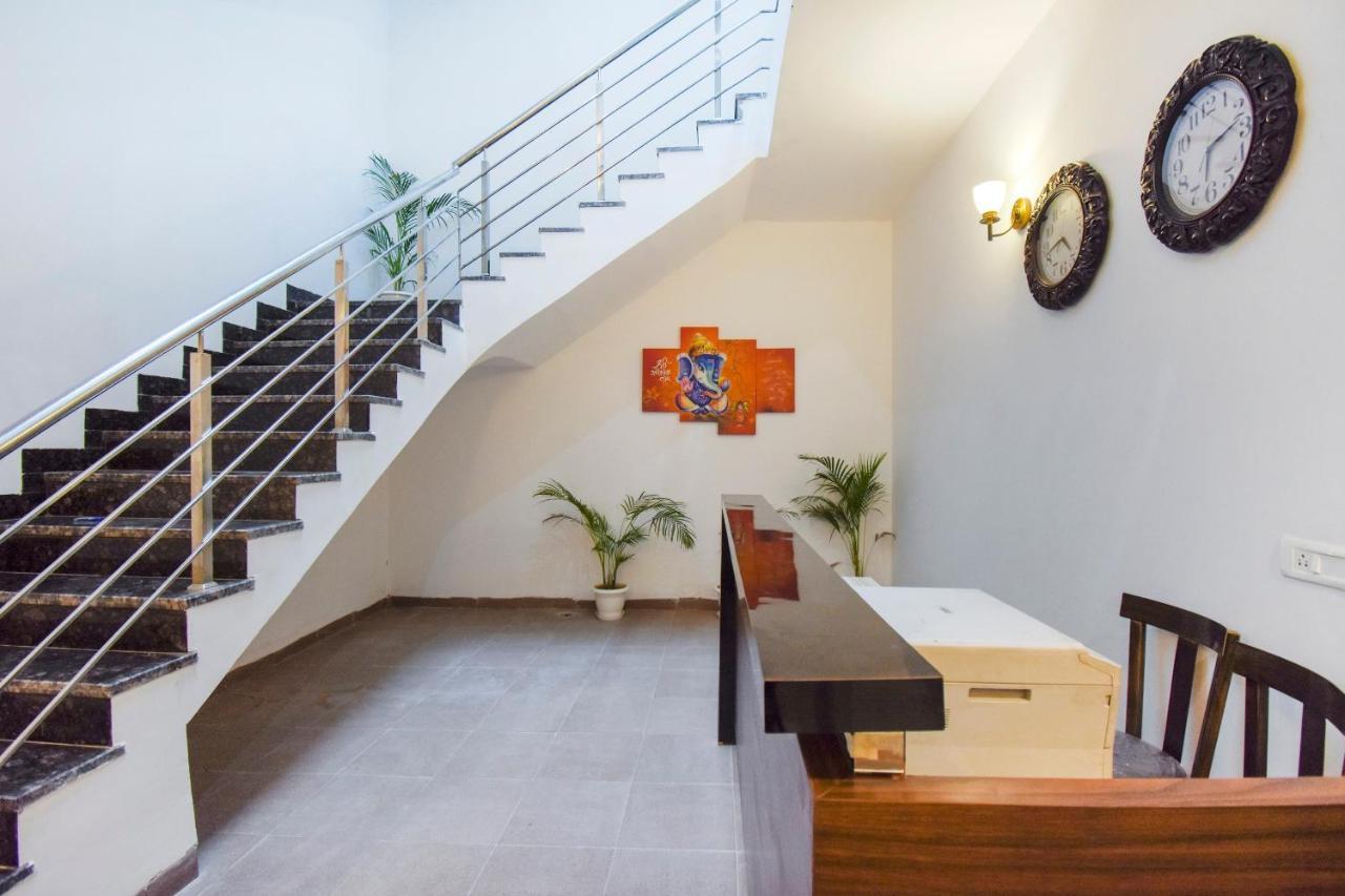 Oyo 75460 Sky High Residency Hotel Ludhiana Buitenkant foto